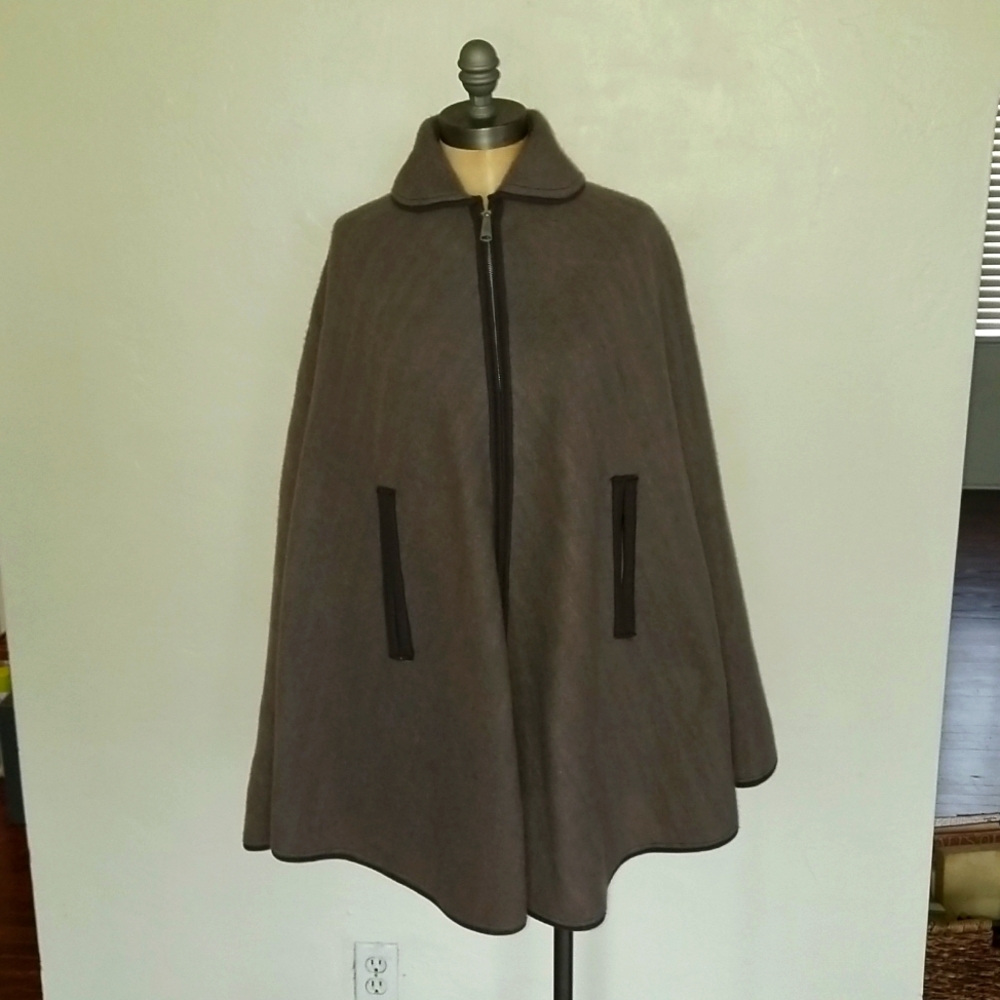 Women's vintage cape coat